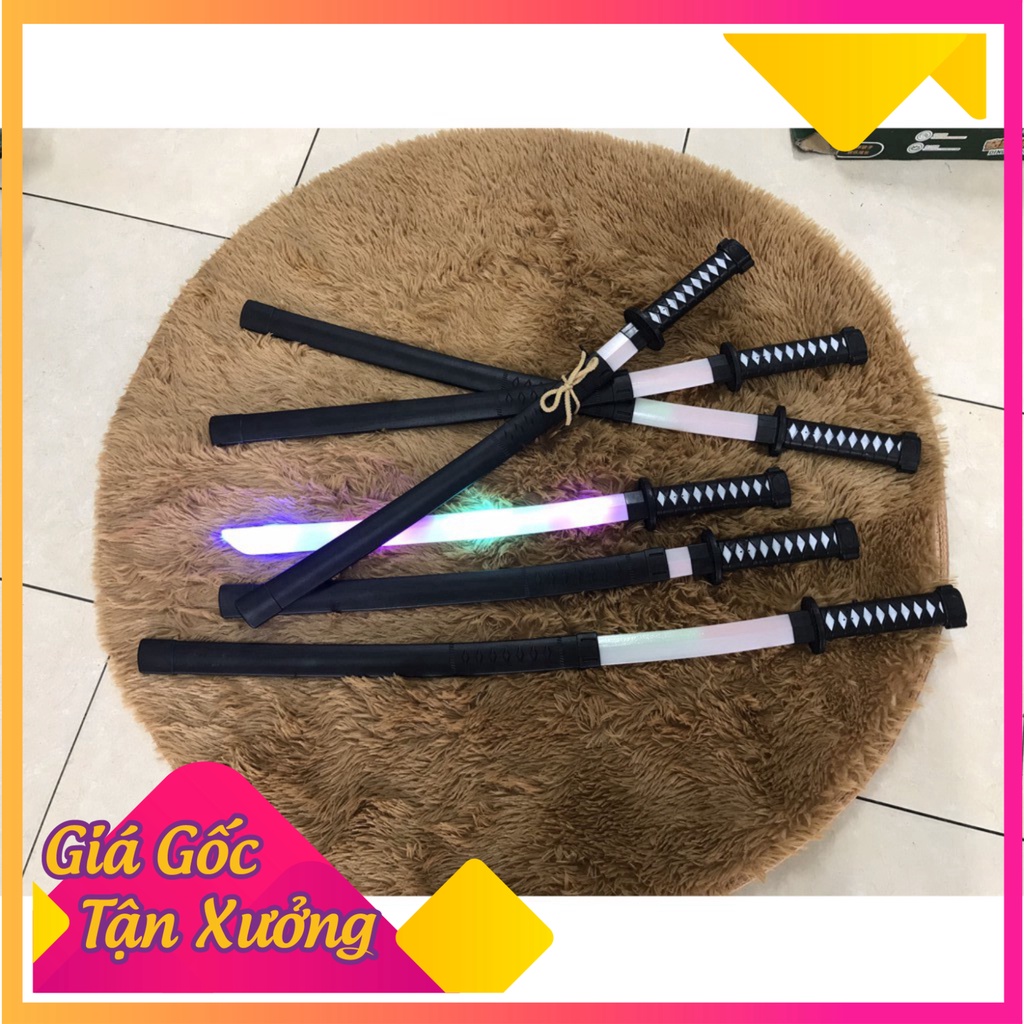 [MÀU NGẪU NHIÊN] kiêm phát sáng katana giá rẻ- đồ giải trí kiếm katana nhựa có đèn và tiếng động có khuyến mại pin