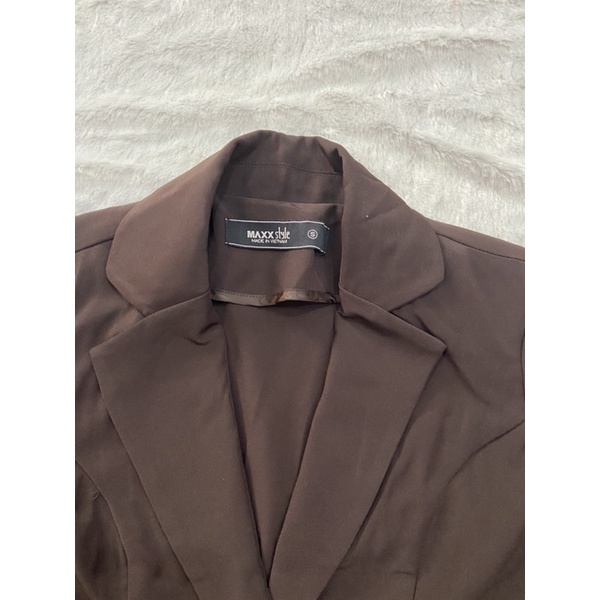 Áo vest form ngắn màu nâu Ninomaxx 2 mẫu (S, M) - Thanh lý vnxk