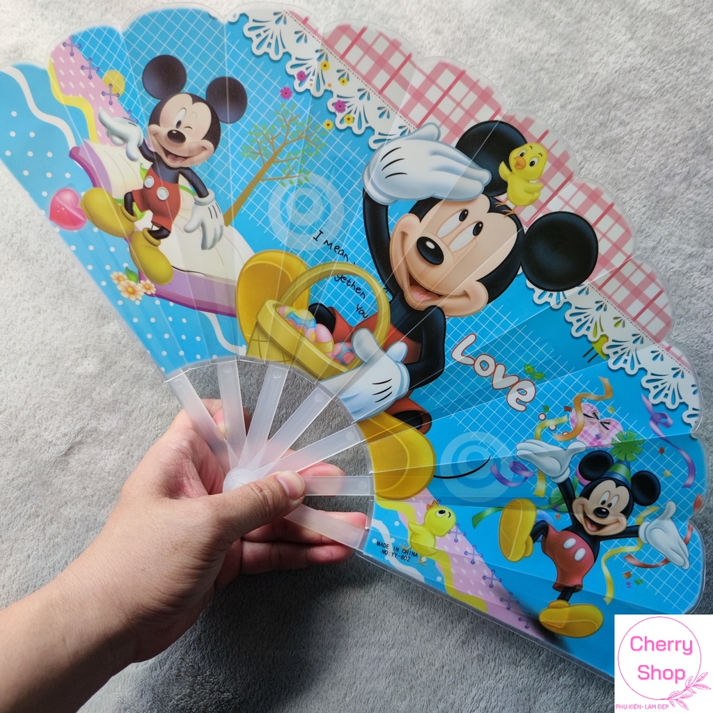 Quạt Nhựa Cầm Tay Hoạt Hình Dễ Thương Dài 24cm