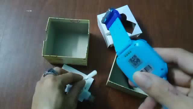 Đồng hồ thông minh Q12 phiên bản lắp sim nghe gọi,đồng hồ thông mình cho trẻ em chống nước định vị GPS có Bảo Hành Tốt | BigBuy360 - bigbuy360.vn