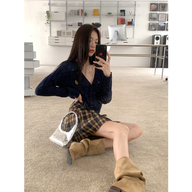 「MOTEL7」Áo Khoác Cardigan Dệt Kim Tay Dài Cổ Chữ V Dáng Rộng Màu Xanh Navy Thời Trang Mùa Thu