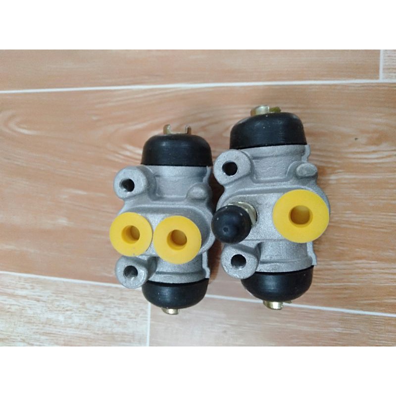 Xi lanh phanh sau Thaco towner 750kg, giá 1 cặp