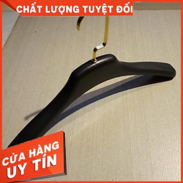 Móc treo áo nhựa màu đen móc áo to,treo đồ Nam,Nữ,treo tủ gia đình,shop thời trang,treo áo ngoài trời.