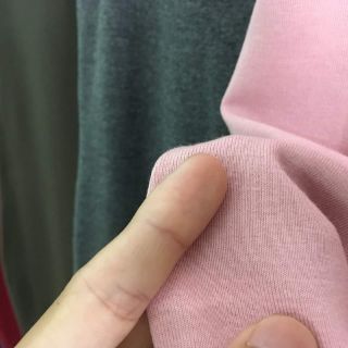 Đầm body xẻ tà AGE2X