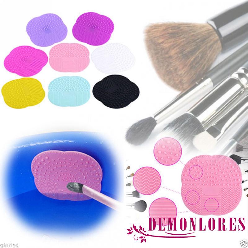 Thảm Silicone vệ sinh cọ trang điểm chuyên dụng