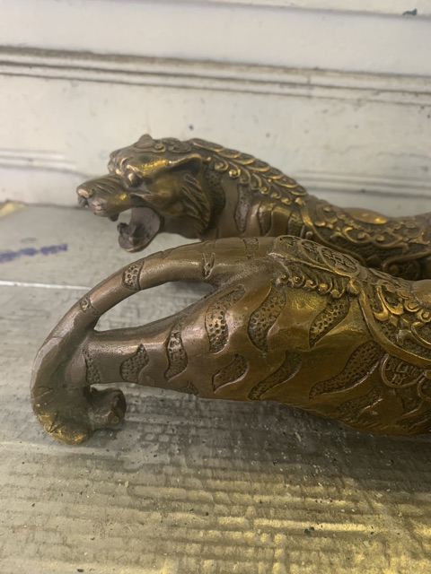 Cặp cọp bằng đồng | BigBuy360 - bigbuy360.vn