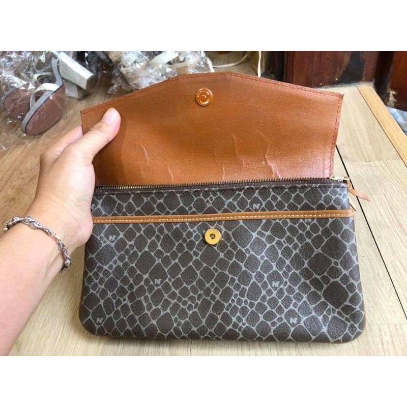 Clutch nina ricci like new