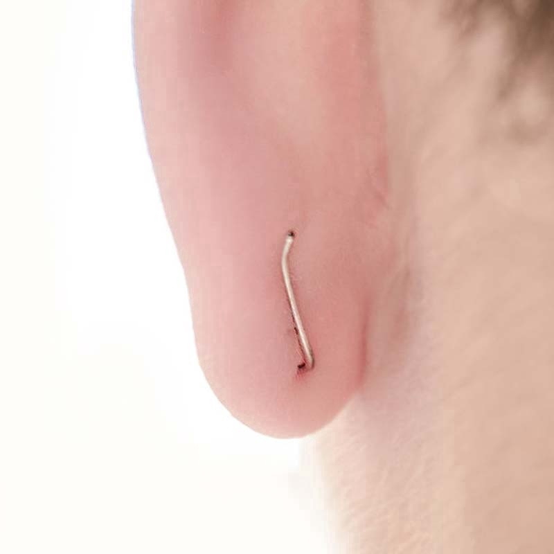 Khuyên tai thiết kế hình chiếc lá màu vàng/ màu bạc thời trang