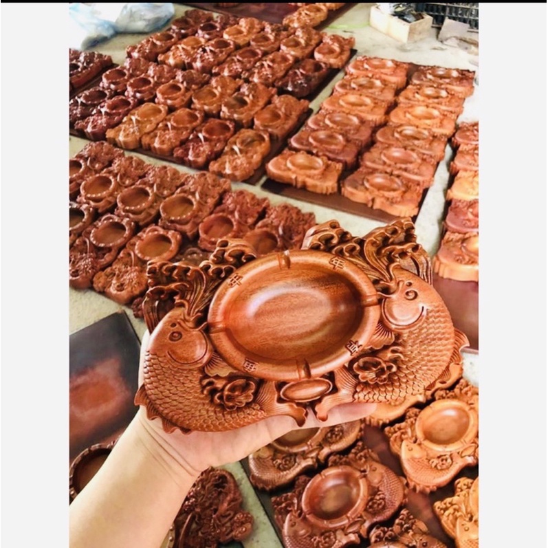 GẠT TÀN THUỐC LÁ CÁ CHÉP GỖ HƯƠNG SANG TRỌNG