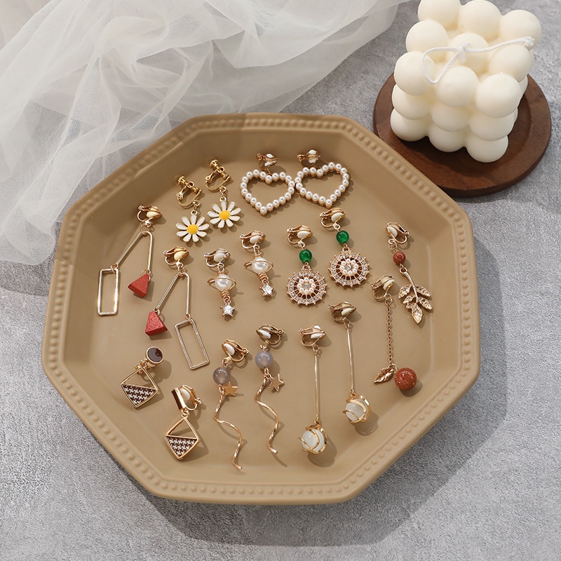 Hoa tai thiết kế đơn giản phong cách retro thanh lịch