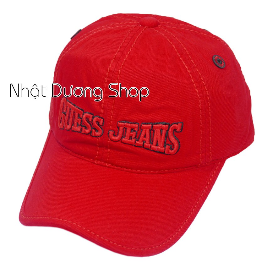 Nón kết Guess Jeans khóa xịn - chất liệu vải kaki xịn tạo nên sự sang trọng và phong cách