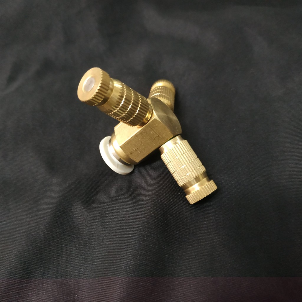Béc Phun Sương 3 Hướng kèm Đế cuối. hàng loại 1