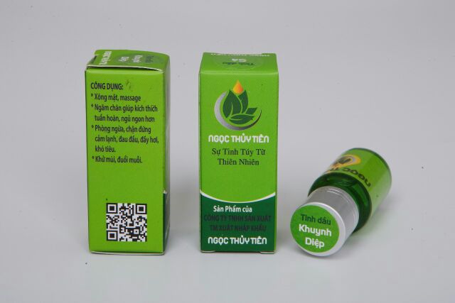 Đèn đá muối tặng tinh dầu xông 100% tự nhiên