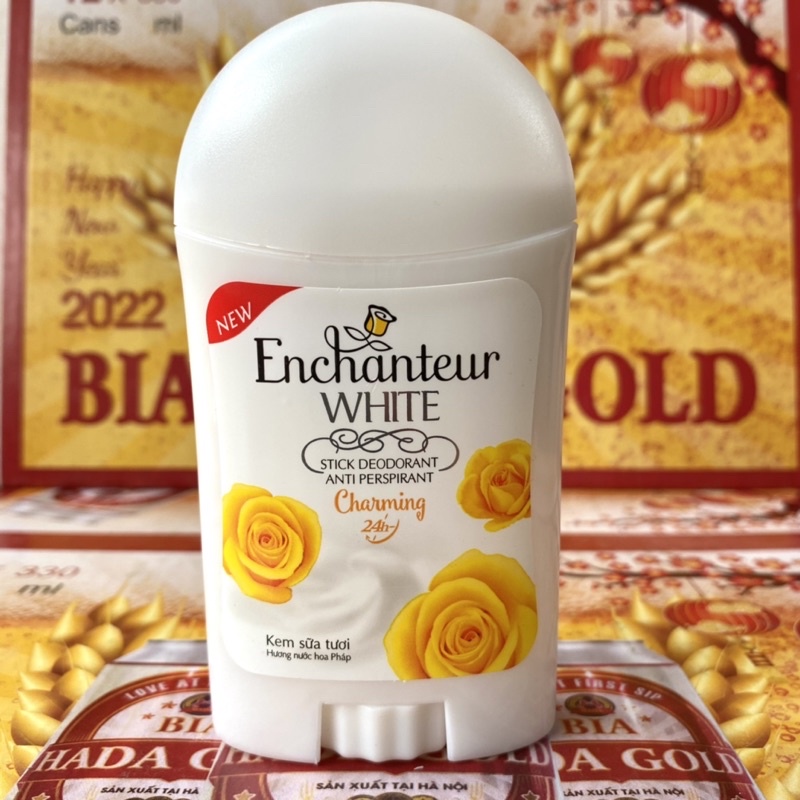 Sáp khử mùi Enchanteur Duluxe Charming chai 40g