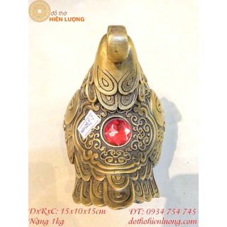Gà Mái Ấp Trứng Vàng Tài Lộc