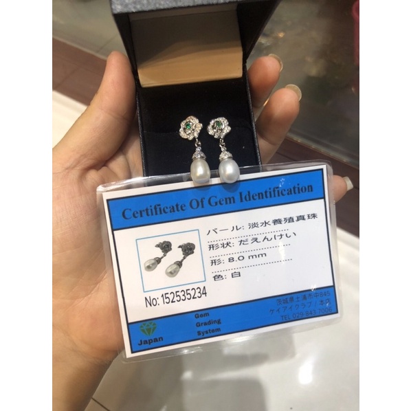 Bông tai trai Nhật