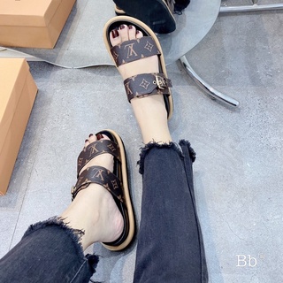 DÉP LÊ LV 2 QUAI ĐẾ BÁNH MÌ