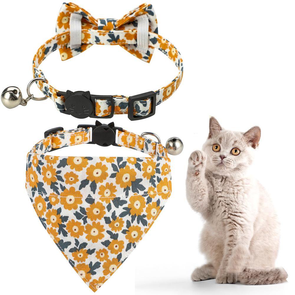 Khăn Quàng Cổ Tam Giác Họa Tiết Hoa Có Chuông Cho Thú Cưng