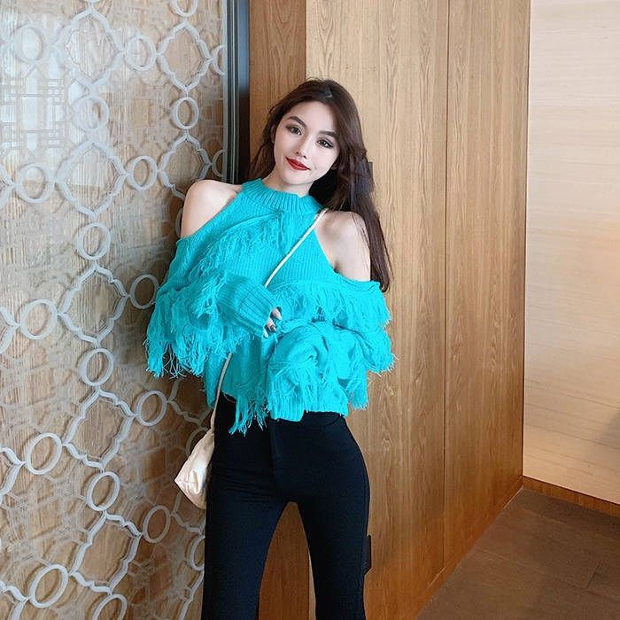 Áo Len Ngắn Cổ Yếm Hở Vai Quyến Rũ Cho Nữ | BigBuy360 - bigbuy360.vn