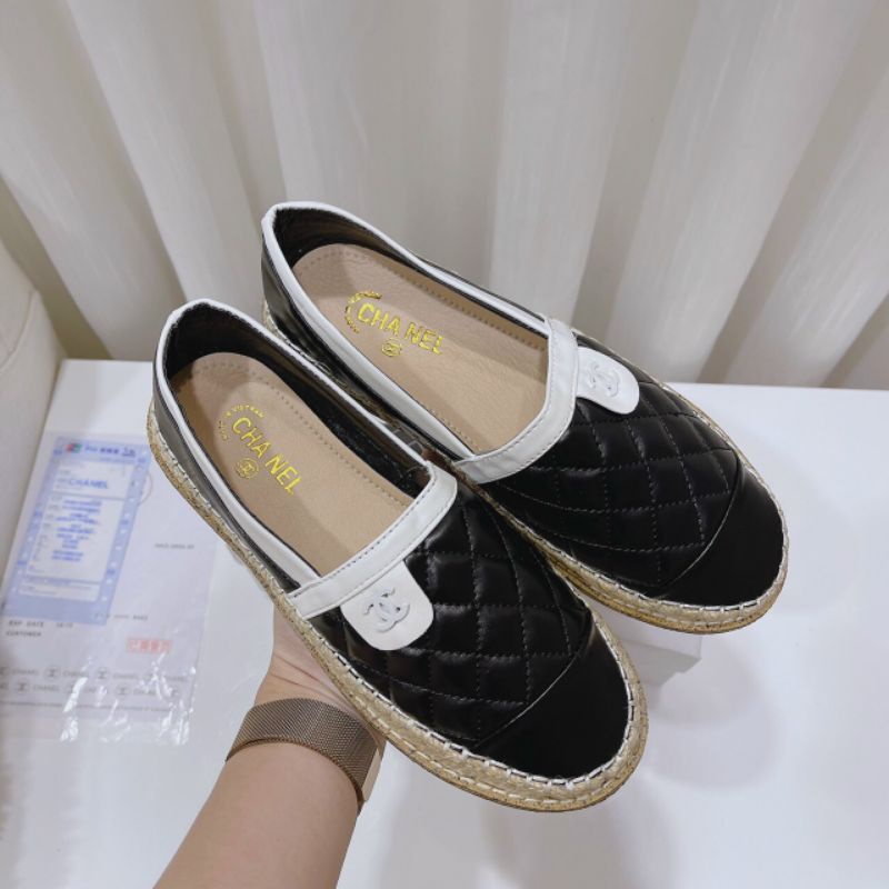 giày slip on đế kếp viền cói trần chỉ cn