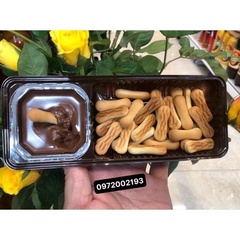 BÁNH QUY CHẤM SOCOLA NGA - BÁNH QUY HÀNG NỘI ĐỊA NGA . TRỌNG LƯỢNG 100G