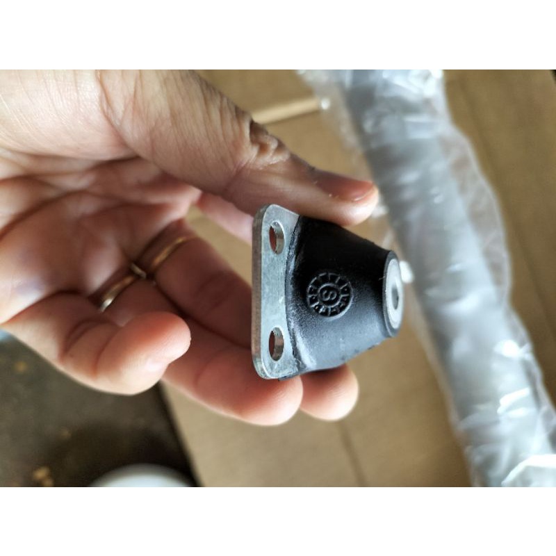 Nhún treo Rin máy cưa  xích 381/ 382