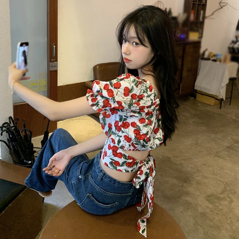 Áo sơ mi kiểu ngắn tay phồng cổ vuông hở lưng họa tiết quả cherry thời trang mùa hè cho nữ