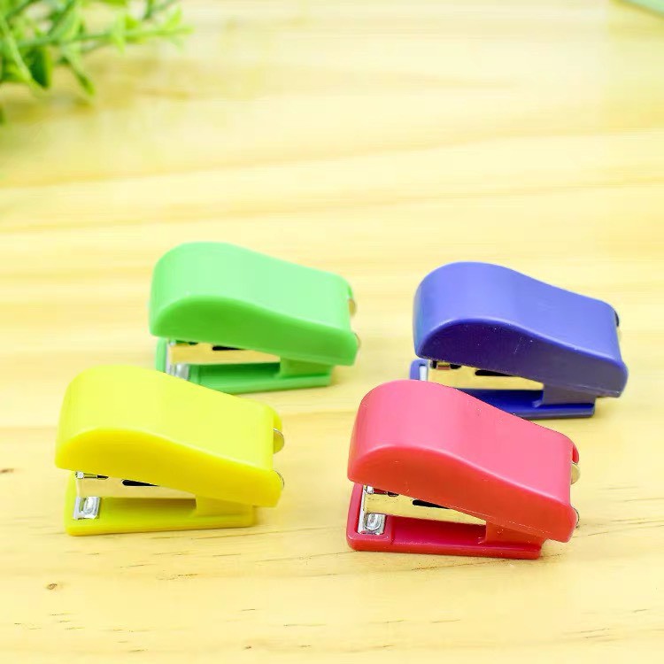 Dập ghim mini tặng 1 hộp đạn ghim #7