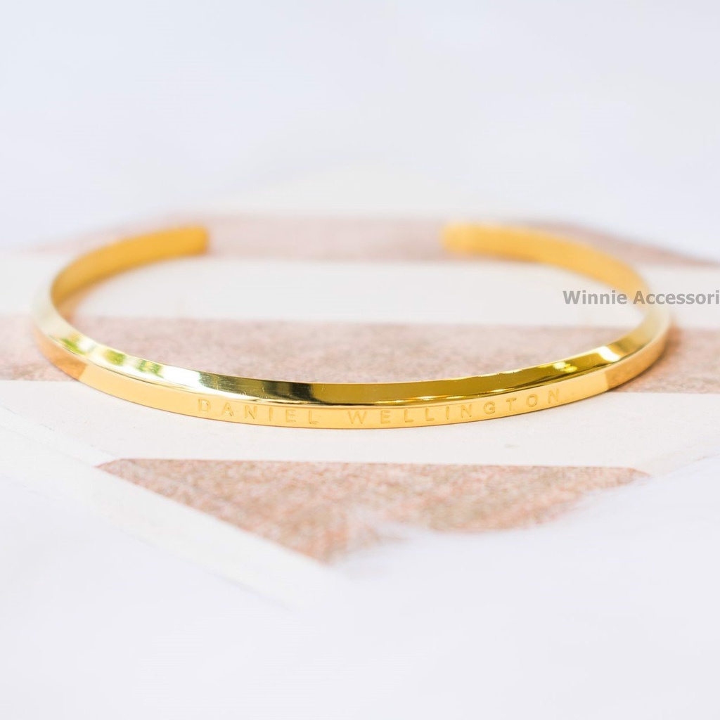 Vòng tay nữ titan Cuff chữ C cổ điển | 3 màu | Size S/M