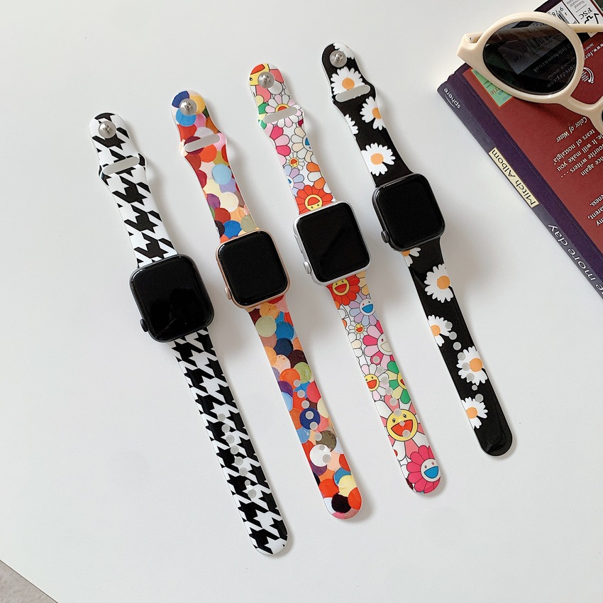 Dây Silicone Họa Tiết Hoa Hướng Dương Cho Đồng Hồ Thông Minh Apple Watch Series Se 6 1 2 3 4 5 38mm 40mm 42mm 44mm Wist T500 Ft50 T5 W26 Q520 Q99