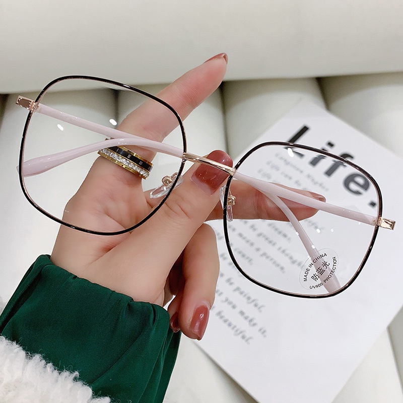 Mắt Kính Chống Bức Xạ Và Ánh Sáng Xanh Dành Cho Nam Và Nữ