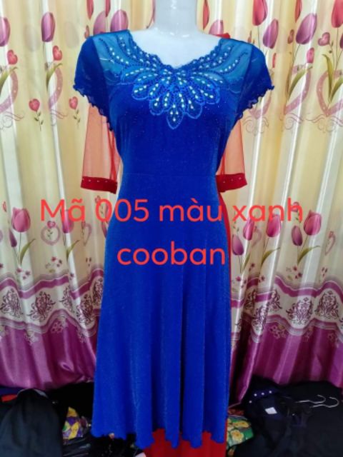 Đầm dạ hội nhũ