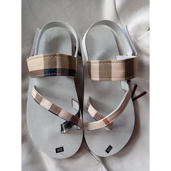 (FREESHIP)😁dép quai hậu dây chéo full size giảm 10%