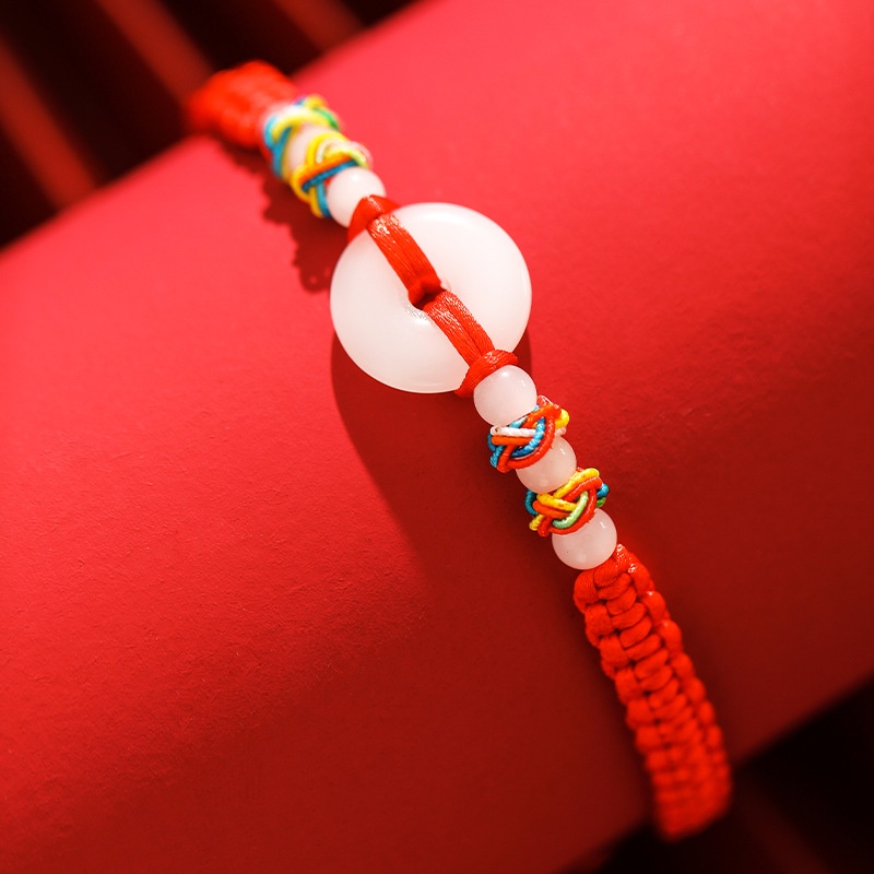 Vòng Tay Dây Đỏ May Mắn Cho Cặp Đôi