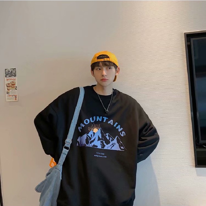 Áo sweater tay dài cổ tròn dáng rộng in họa tiết hoạt hình phong cách đường phố năng động Hàn Quốc cho nam