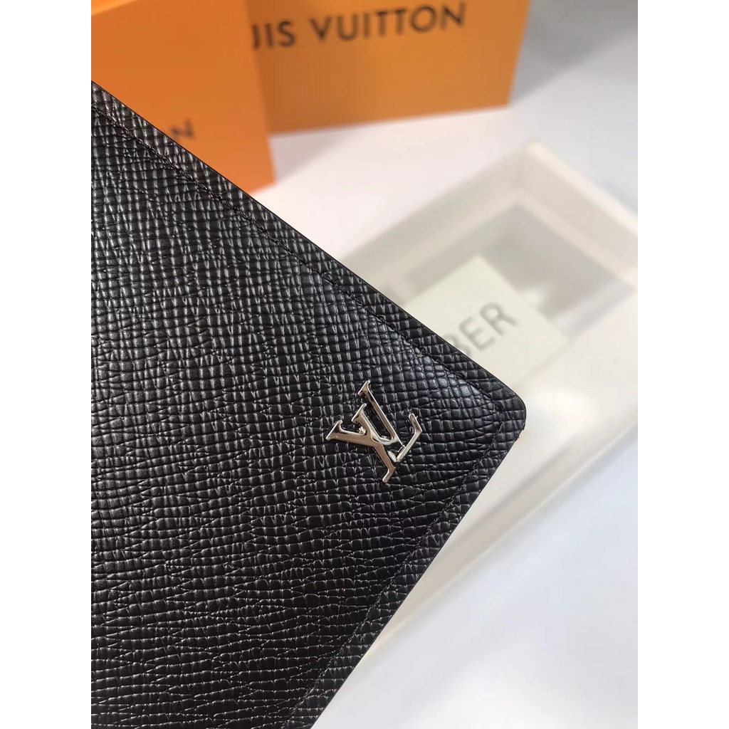 Sẵn sàng giao hàng Ví nam mới của Louis Vuitton LV có hộp M30285