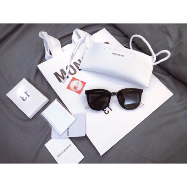 Kính râm chữ V nam nữ siêu ngầu HTBX thời trang [HÀNG VIP NHƯ HÌNH] | BigBuy360 - bigbuy360.vn