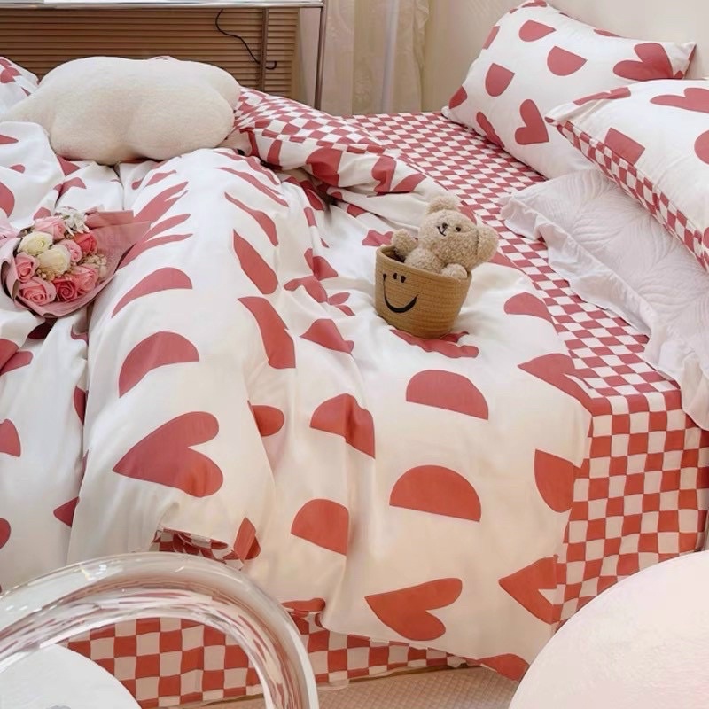 Bộ Chăn Ga Gối Cotton Poly Hàn Quốc Mẫu Tim Khuyết Đỏ Siêu Xinh Chất Vải Mềm Mịn Chống Bai Xù