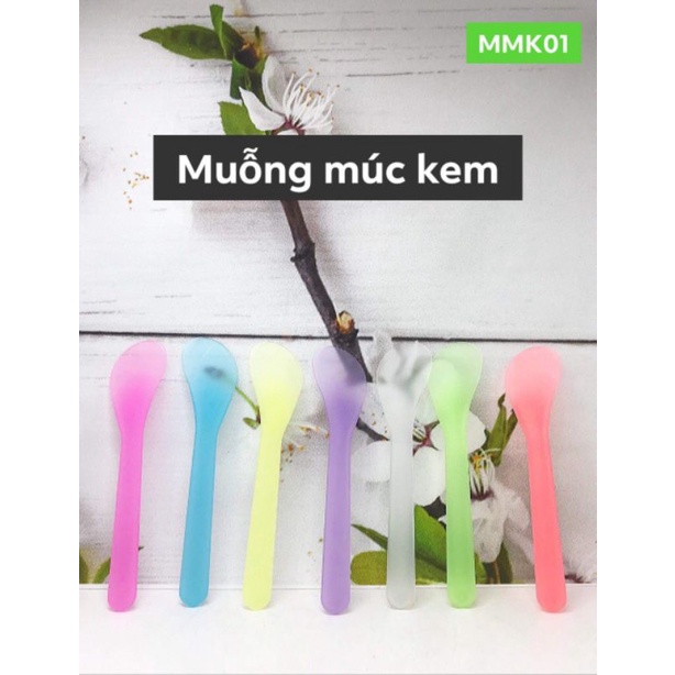 200 que thìa nhựa đắp mask/ trộn kem