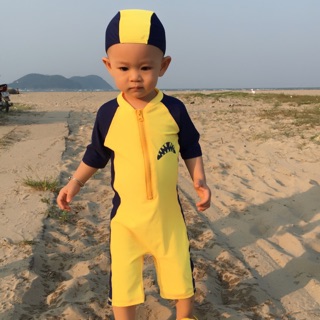 Combo đồ bơi và mũ cho bé trai