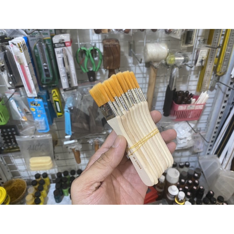 Cọ quét keo, quét màu, phủi bụi khi làm đồ da thủ công