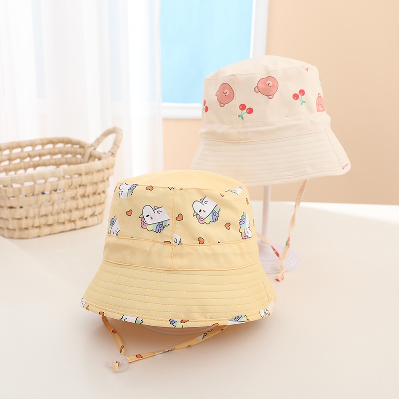 Mũ bucket hai mặt chống nắng có quai đeo cho bé trai và bé gái từ 2 đến 4 tuổi
