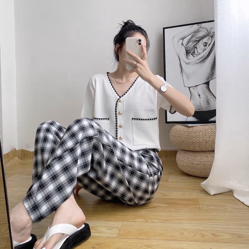 Áo Croptop Dệt Kim 💝 𝑃𝐻𝑂𝑁𝐺 𝐶𝐴́𝐶𝐻 𝐻𝐴̀𝑁 𝑄𝑈𝑂̂́𝐶 𝑋𝐼𝑁𝐻 𝑋𝐴̆́𝑁 💝 Áo Tay Lỡ Cadigan Cổ Tim Ulzzang 💖 | BigBuy360 - bigbuy360.vn