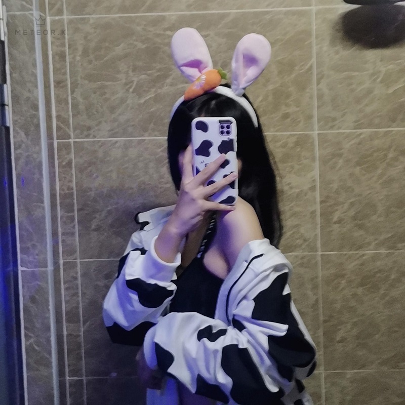 Áo Khoác Nữ Tay Dài Họa Tiết Da Bò Có Mũ Trùm Đầu Thoải Mái Cá Tính Thời Trang | BigBuy360 - bigbuy360.vn