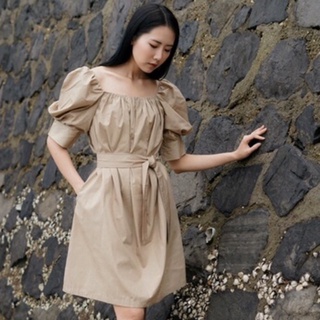 Váy suông babydoll cổ vuông xếp li - Baby doll dress with belt