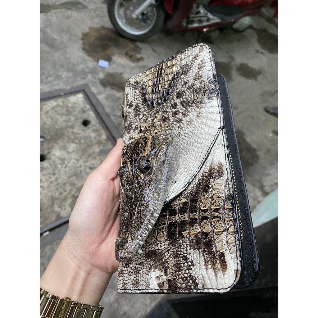 VÍ CẦM TAY ĐẦU DA CÁ SẤU MÀU NGUYÊN THỦY THẬT 100% 2 DÂY KÉO 22X12CM