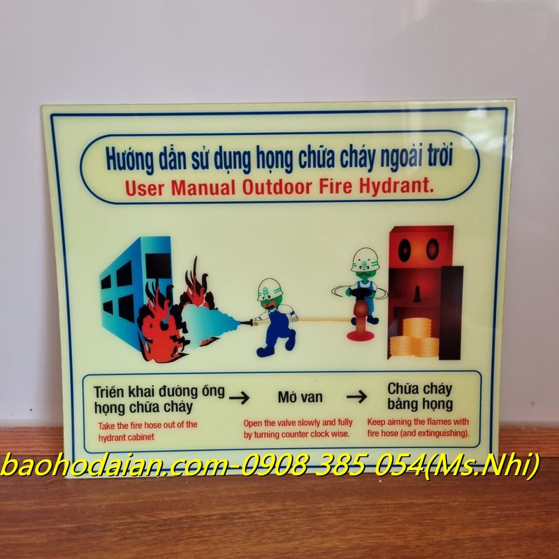 Biển báo dạ quang hướng dẫn sử dụng bình cử hỏa- Hình thật