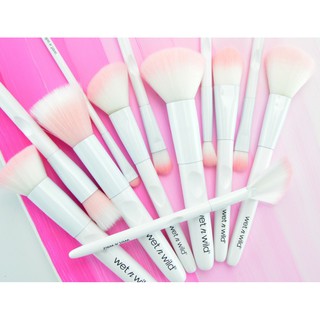 CỌ TRANG ĐIỂM WET N WILD