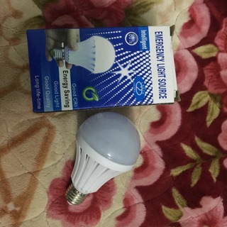 Bóng đèn tích điện thông minh 9w