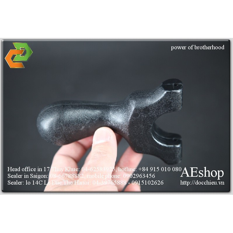 Ná cao su nhựa ABS đen giá kèm dây